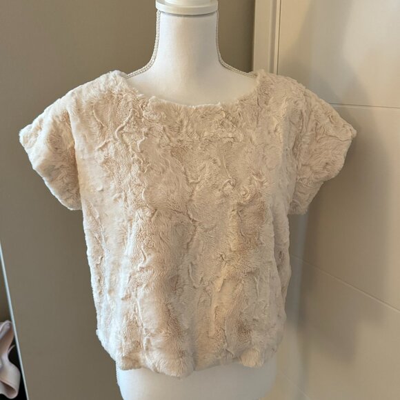 Maeve Faux Fur Muscle Tee - Picture 4 of 6